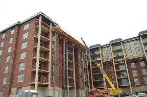 Jerry Castle and Son Hi-Lift - Chicago - Midwest Masonry jobsite